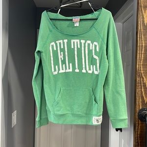 COPY - BOSTON CELTICS Women's Cut Scoop Neck Sweatshirt Size M